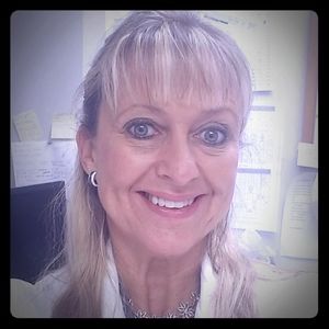 Meet your Posher, April